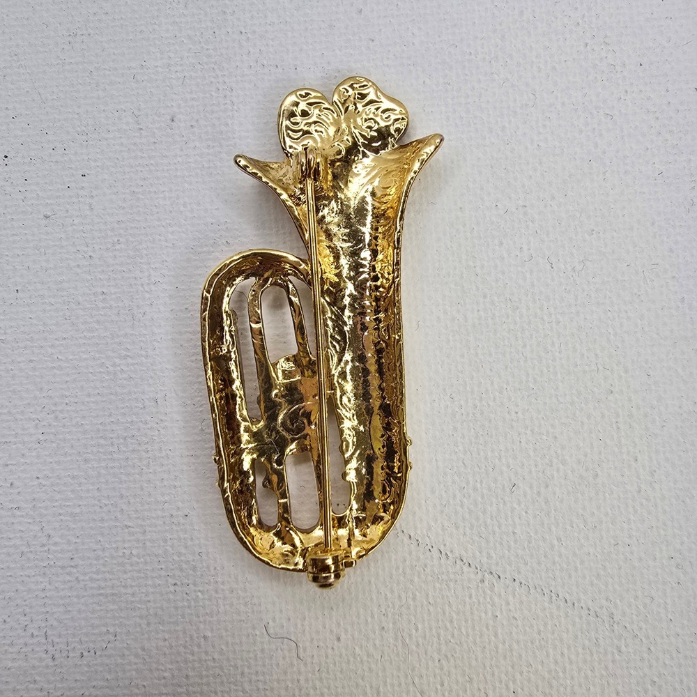 Vintage Gold Tuba Angel Rhinestone Hearts Brooch Pin Musical Instrument Jewelry‎ - Picture 2 of 3